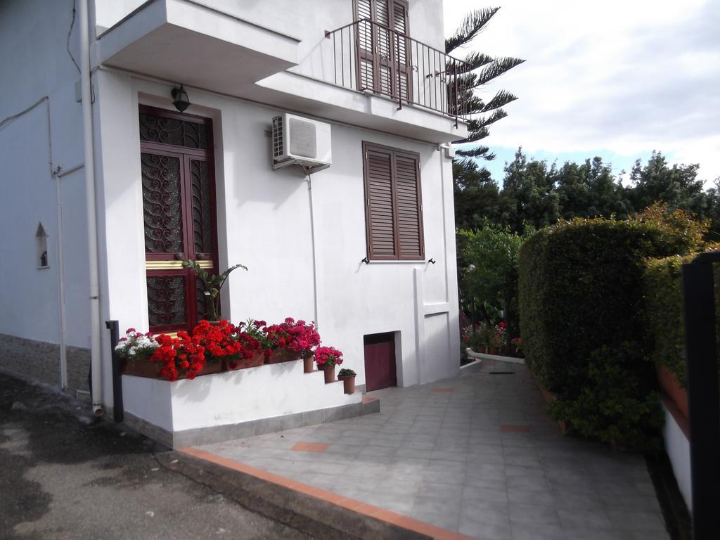 Casavacanzeinsicilia Etna Taormina Piedimonte Etneo Exterior foto