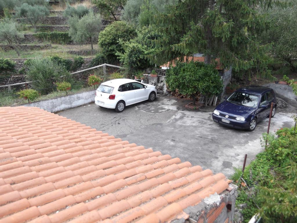Casavacanzeinsicilia Etna Taormina Piedimonte Etneo Exterior foto